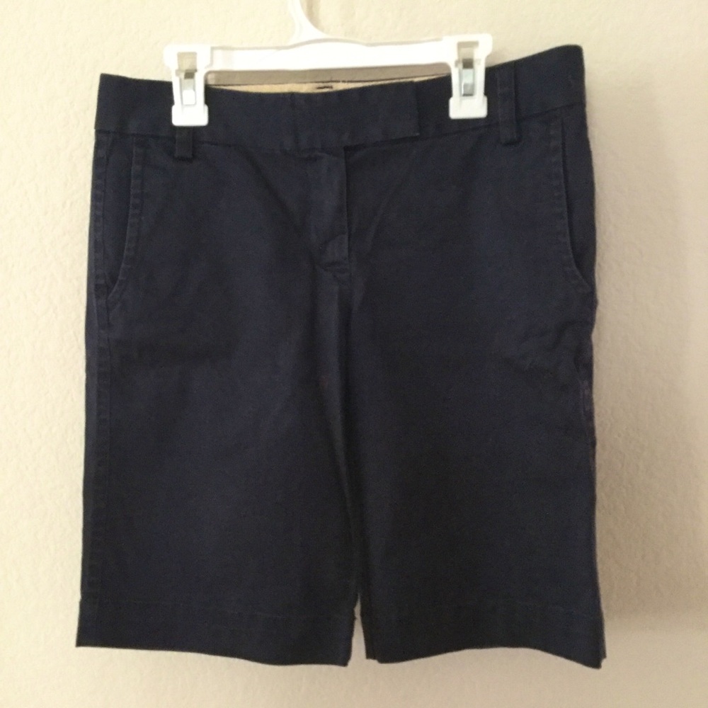 J. Crew navy blue thigh length Bermuda shorts (0)